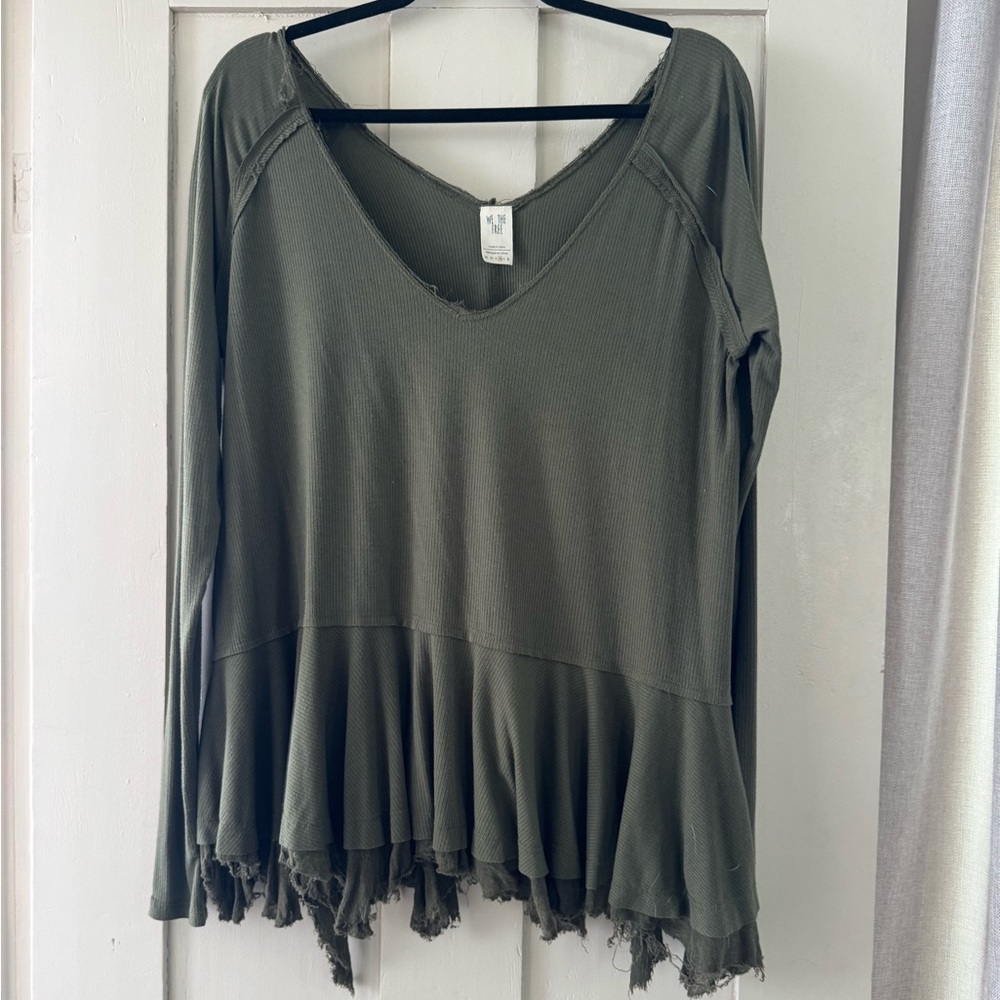 We The Free by Free People Olive Peplum Thermal • Medium
